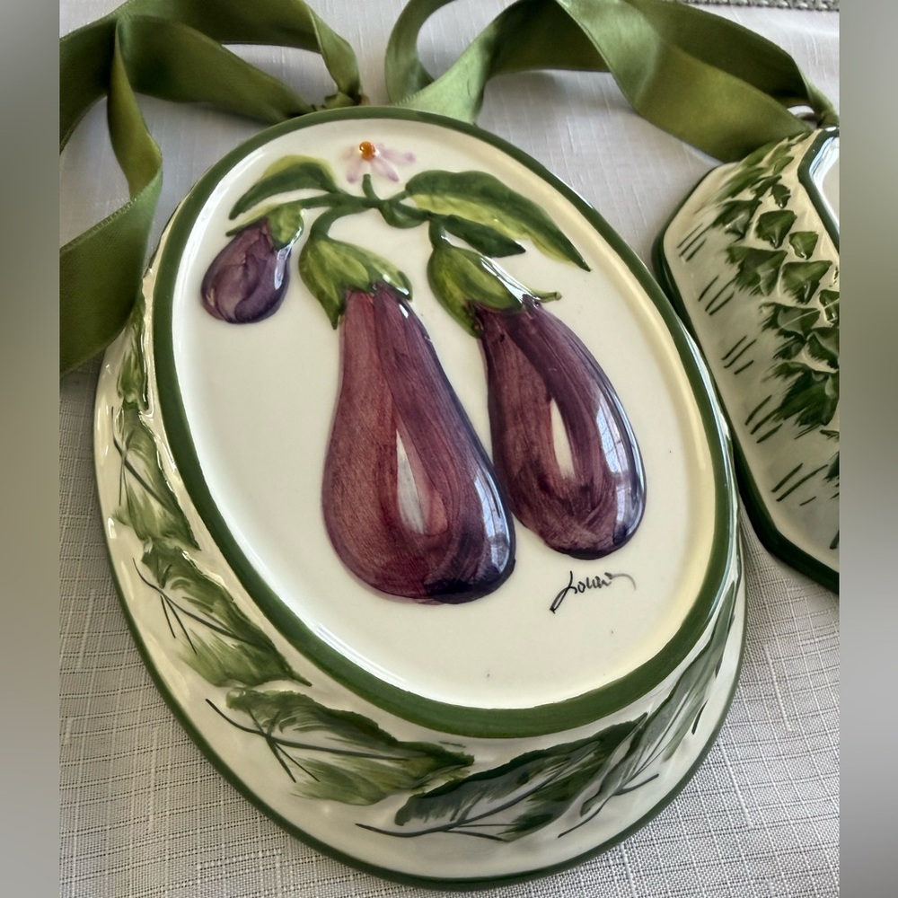 Hand-Painted ABC Bassano Ceramic Eggplant Wall Art Mold
